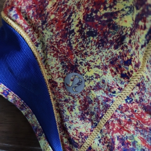 Lululemon Seawheeze Hotty Hot Short-  Limited Edition - Picture 3 of 4